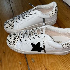 Vintage Havana Sneakers